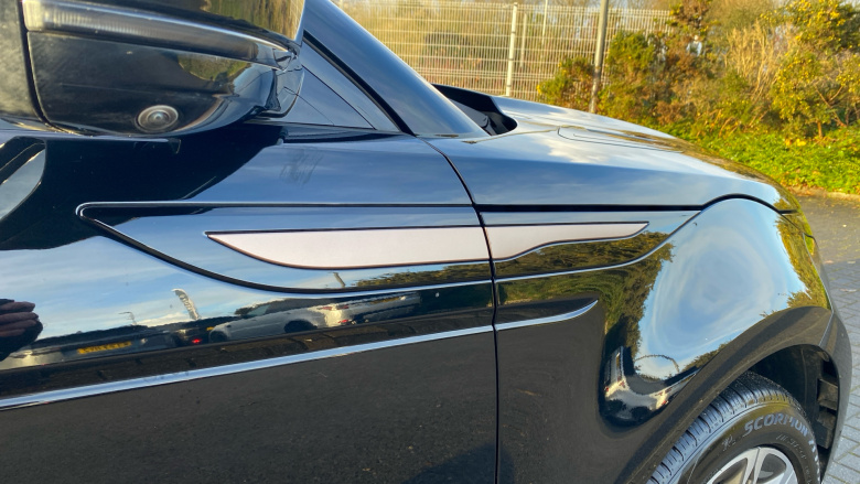 Land Rover Range Rover Evoque 2.0 D200 Autobiography 5dr Auto [Revised] Diesel Hatchback